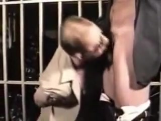 Cop sucking cock of Sergeant