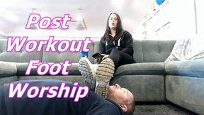 Post workout foot worship (MOV)