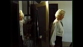 Večně něvěrn&aacute_ žena a &scaron_&eacute_f