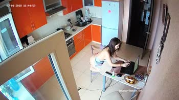 European Couple's Kitchen Quickie: Amateur Twosome in HD