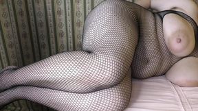 Neighbor's short cock impregnates busty MOM