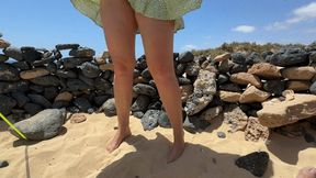 Curvy girl in the green dress desperate to pee public