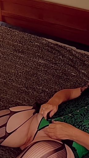 Granny Highlander: Creampied Connie Eternal - Who Wants To Live Forever? 8 9 2024 CAMS35M   Clip 3