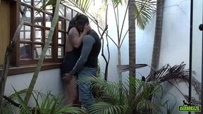 garota pega namorado dotado no quintal de casa - babi ventura - ed junior