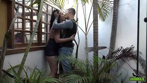 garota pega namorado dotado no quintal de casa - babi ventura - ed junior