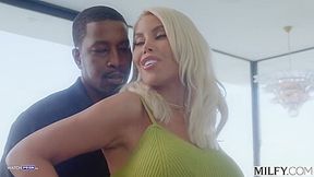 Bridgette B Has To Give Isiah Maxwell Grunting Orgasm And V