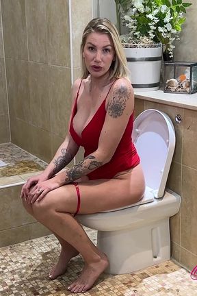 Watching Stepmommy Pee