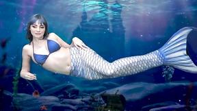 ”Mermaid masturbates till she gets even more wet”