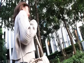 A047G04 Pick up a beautiful woman who goes to the city and go to the hotel! A sullen beauty has sex with a sex friend!