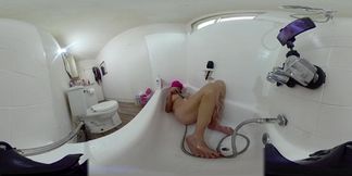 Lizzy Yum VR June 2025 Masturbation Dilating Bathing Edging Amateur, Big Tits, Sex Toy