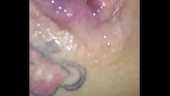 Guspindo a porra do cuzinho