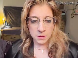 stepMom Caught Cheating - Oral pleasure enjoyment Bribe