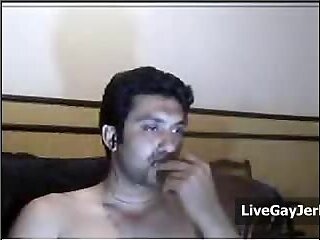 Pakiiiistani duuuudeeeee Farhan jerking on weblive webc