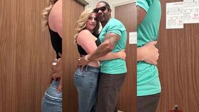 king cobras got the midas touch: thick snowbunny marilyn midas gets her ass stretched by the cobra