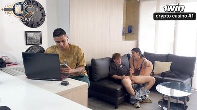 I'm fucking my best friend's wife! She caught us! Emilyfoxxxx