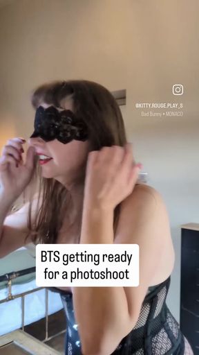 Model gets naughty before photo shoot