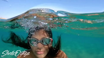 SEX ON THE BEACH, INSIDE WATER WITH A FAN - SHEILA ORTEGA