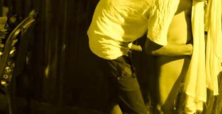 Horny Desi Bhabi Big Dick & Enjoys a Deep Throat Handjob Clean.