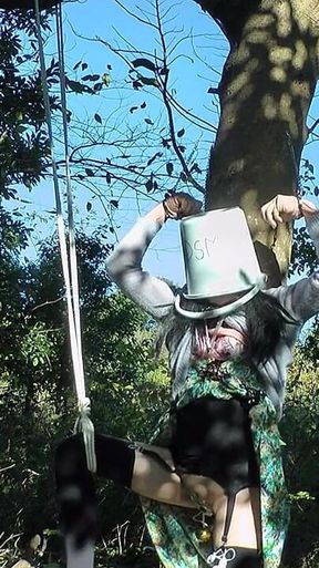 Master Trainer's Command No. 23: Single-leg Suspension Bucket Punishment