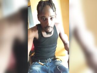 XXXUNCZ INNA DEM GYAL DAYBED ROOM