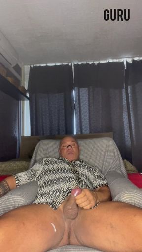 Mr Guru. Sexy Body Builder Wank at Home