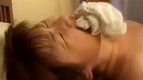 Japanese couple gets nasty after his lady take a bath