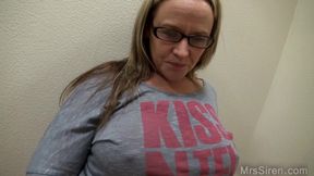Masturbating and blowjob at the mall