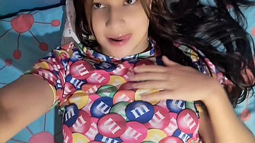 Influencer colombiana se masturba