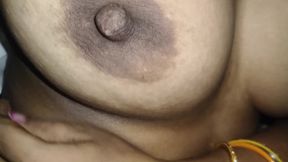 Desi Indian wife covered in turmeric powder full enjoyment on the bedhardcore pussyfucking sex