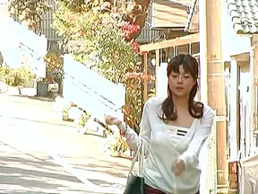Alluring Yuki shows her prowess in sucking