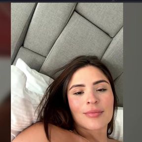 Like Getting Fucked When I'm in Bed Right After Waking up