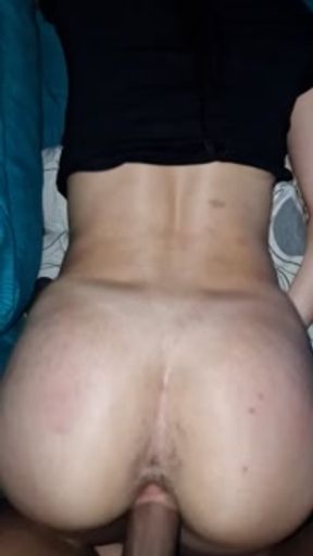 MI VECINA SOLO QUERIA UN POCO DE AGUA