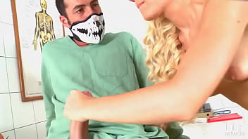 Hot nurse&#039_s Halloween blowjob