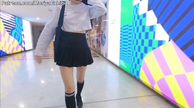 Flashing pussy on a city walkway Moriya Exhibit tease