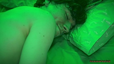 Join me on a trip around my body, from my sexy feet to my juicy ass, going through my full of freckles back into my cute twink face. What would you lick first?