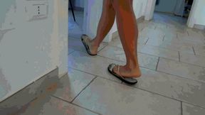 On the bed in flip flops AVI(1920x1080)FHD