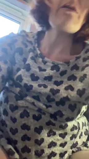 Epic moment from &quot;Outtake fail video where I want to piss directly on my phone using a waterproof case and a catheter&quot;