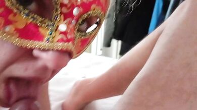 Italian wife sucks her husband while he watches her deepthroat