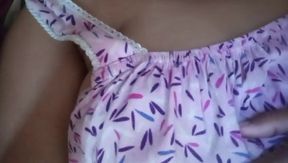 Sri Lankan Famous Actress Anne in Bed Time Thuch Her Big Boobs and Musterbation in Night