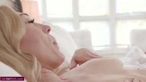 Unexpected Moments: Stepsisters Jane Wilde & Lily LaBeau Explore Each Other's Desires