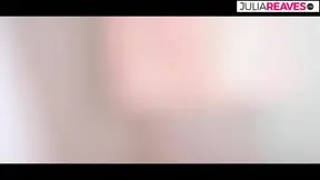 Blonde Girl Gets an Orgasm From Kissing