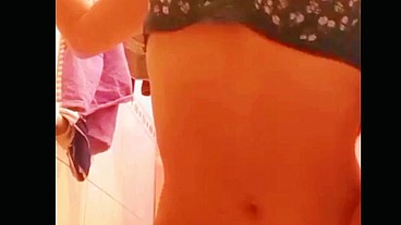 Mujer Cachonda se masturba