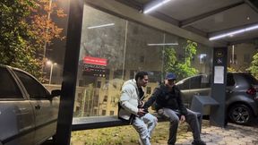 quando bate aquele tesao na madruga vai no escadao mesmo
