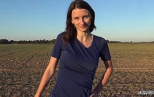 Champagne et doubles pour pauline, 28ans