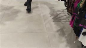 chantalchannel very hot!! i pee in a fitting room!