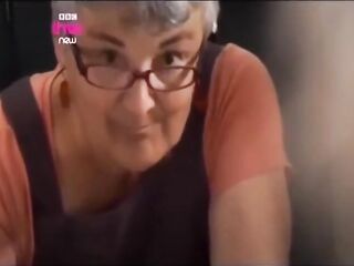 Dawn Porter Getting Nude In Art Class. For BBC 3 Documentary.