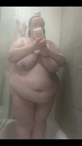 Ivy Needs That Shower