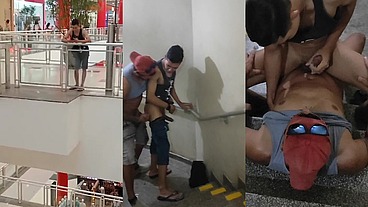 Comi o cu do novinho na escadaria do shopping