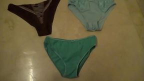Mostrando calzones de sirvienta