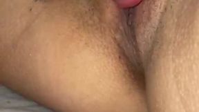 Sexy Venezuelan-Colombian woman squirts during oral sex for her cuckold husband